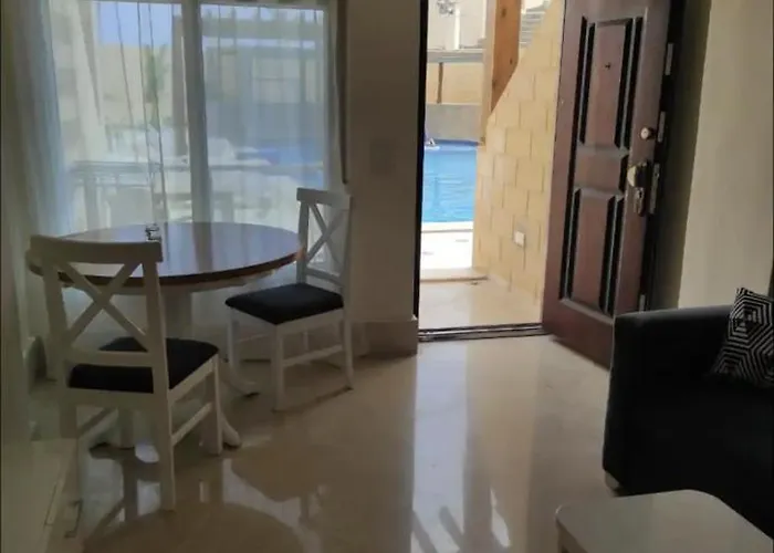 Royal Sea View Montazah Sharm, Airport&soho Appartement Charm el-Cheikh