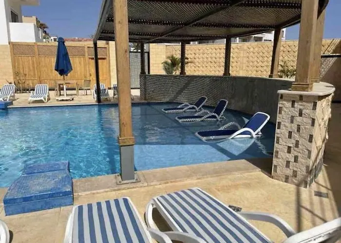 Royal Sea View Montazah Sharm, Airport&soho Appartement