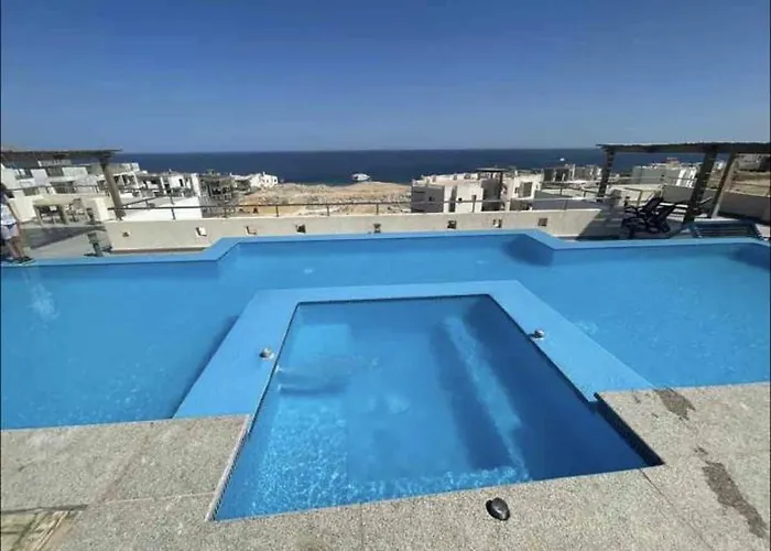 Royal Sea View Montazah Sharm, Airport&soho Charm el-Cheikh