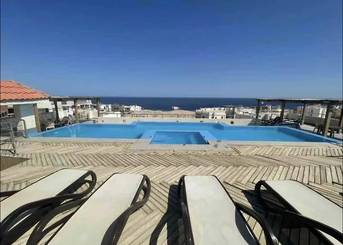 Royal Sea View Montazah Sharm, Airport&soho Appartement Charm el-Cheikh