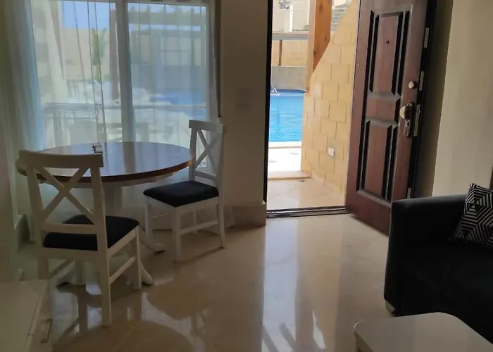 Royal Sea View Montazah Sharm, Airport&soho Appartement